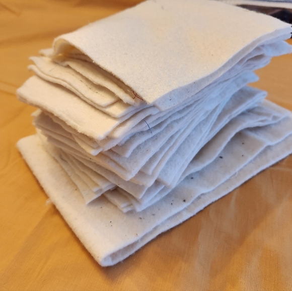 Assorted Batting Scraps For Small Ptojects. - Picture 11 of 15